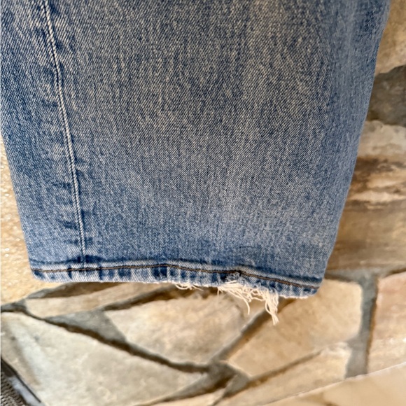 Abercrombie & Fitch Light Blue High Rise 90’s relaxed jeans - Picture 6 of 8